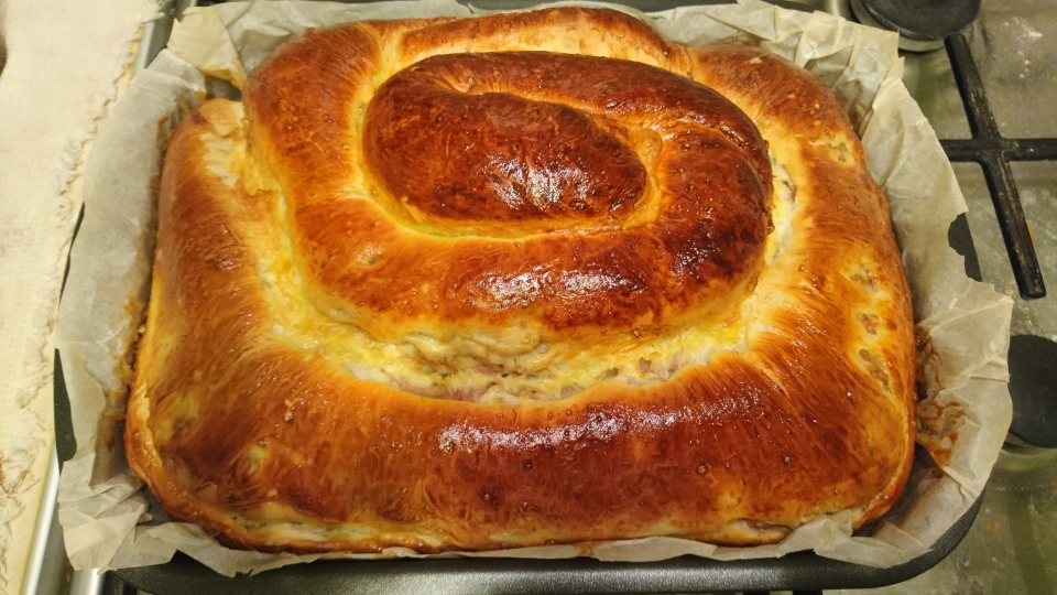 Мясной пирог «Улитка»